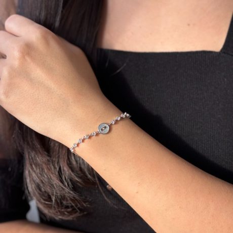 Bratara argint cu pietre cubic zirconia incolore si pandantiv rotund cu sidef Essentials, 02V01-J1308, Oxette Romania