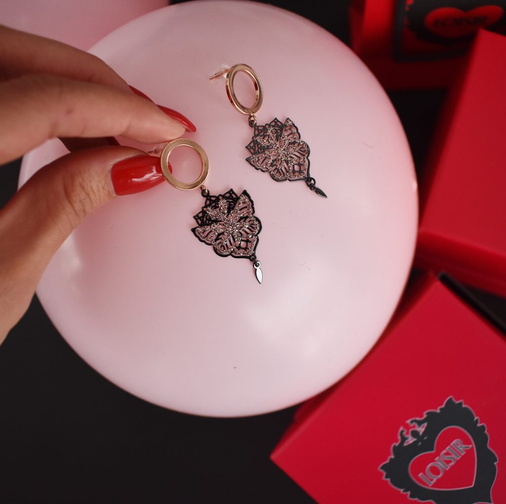 Cercei cu fluture si cerc placati cu aur roz de 18 K si ruteniu decorati cu glitter Chakra, 03L15-01019-2, Oxette Romania
