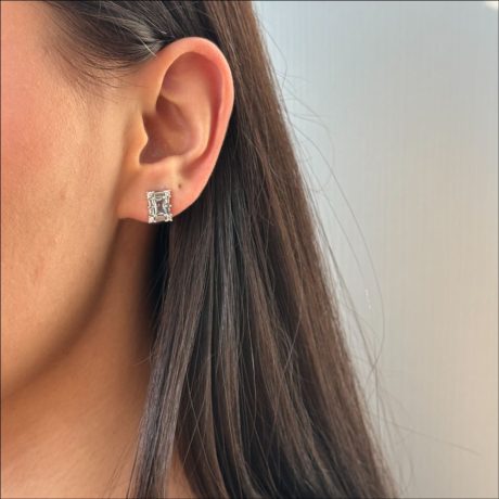 Cercei argint dreptunghiulari cu surub decorati cu cristale zirconia Essentials, 03V01-J4503, Oxette Romania