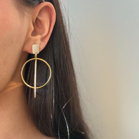 Cercei argint placat cu aur galben de 18 K lungi decorati cu cristale zirconia incolore Essentials, 03V05-Y4106, Oxette Romania