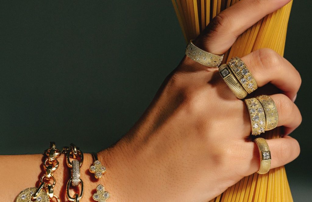 Semnificatia purtarii inelului pe un anumit deget, Semnificatia-purtarii-inelului-pe-un-anumit-deget, Oxette Romania