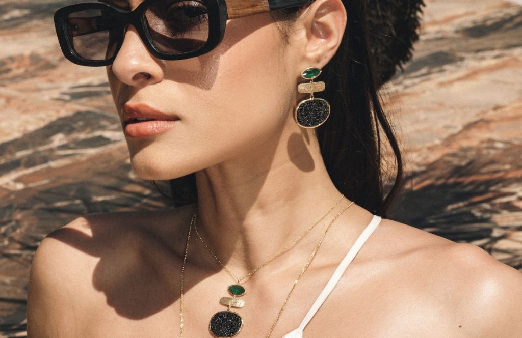 Cum sa combini bijuteriile cu ochelarii de vedere sau de soare, cum-combini-bijuteriile-cu-ochelarii-de-vedere-sau-de-soare, Oxette Romania
